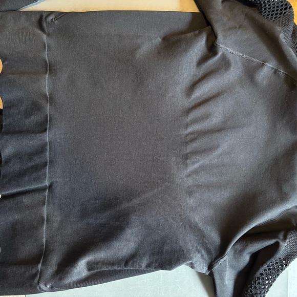 IVY PARK Black Athletic Jacket with cut out sleeves - Picture 7 of 9